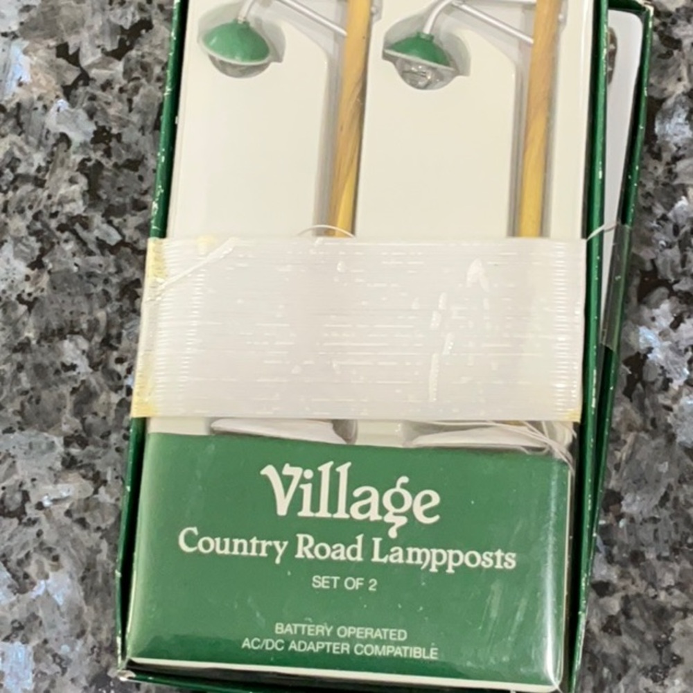 Department 56 country road lampposts